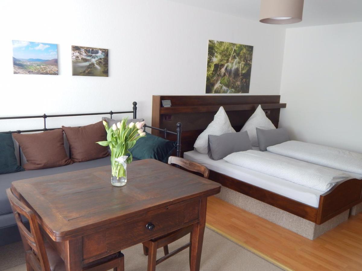 Free - Burgblick Apartment Bad Urach